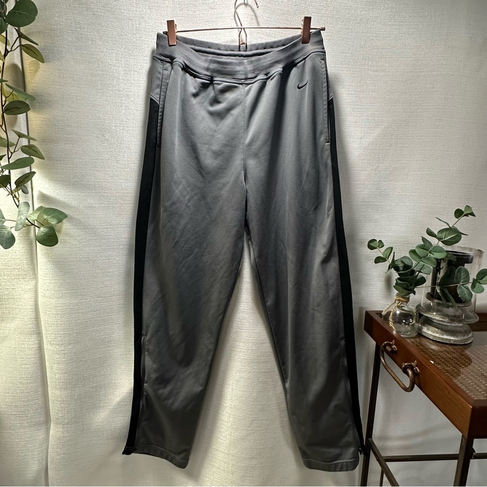 Nike Men's Gray and Black Y2K Track Swoosh Joggers Pants Size Large